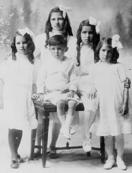 (L to R Mathilda, Dorothy, Kathleen, Frances and Edmund in the center)